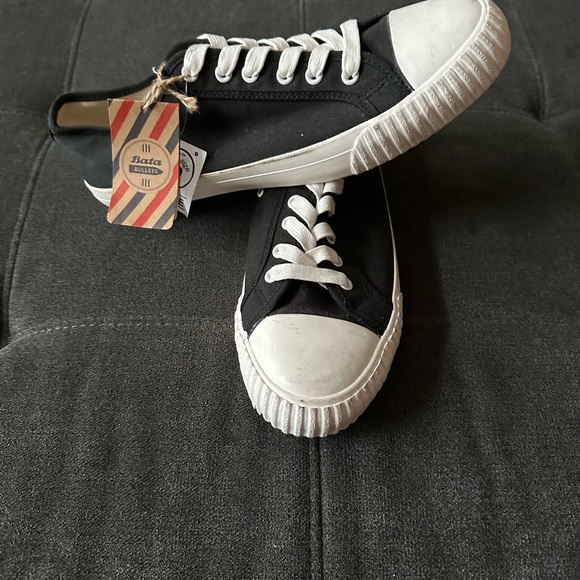NWT Bata Bullets men’s size 9 sneaker - Picture 6 of 10
